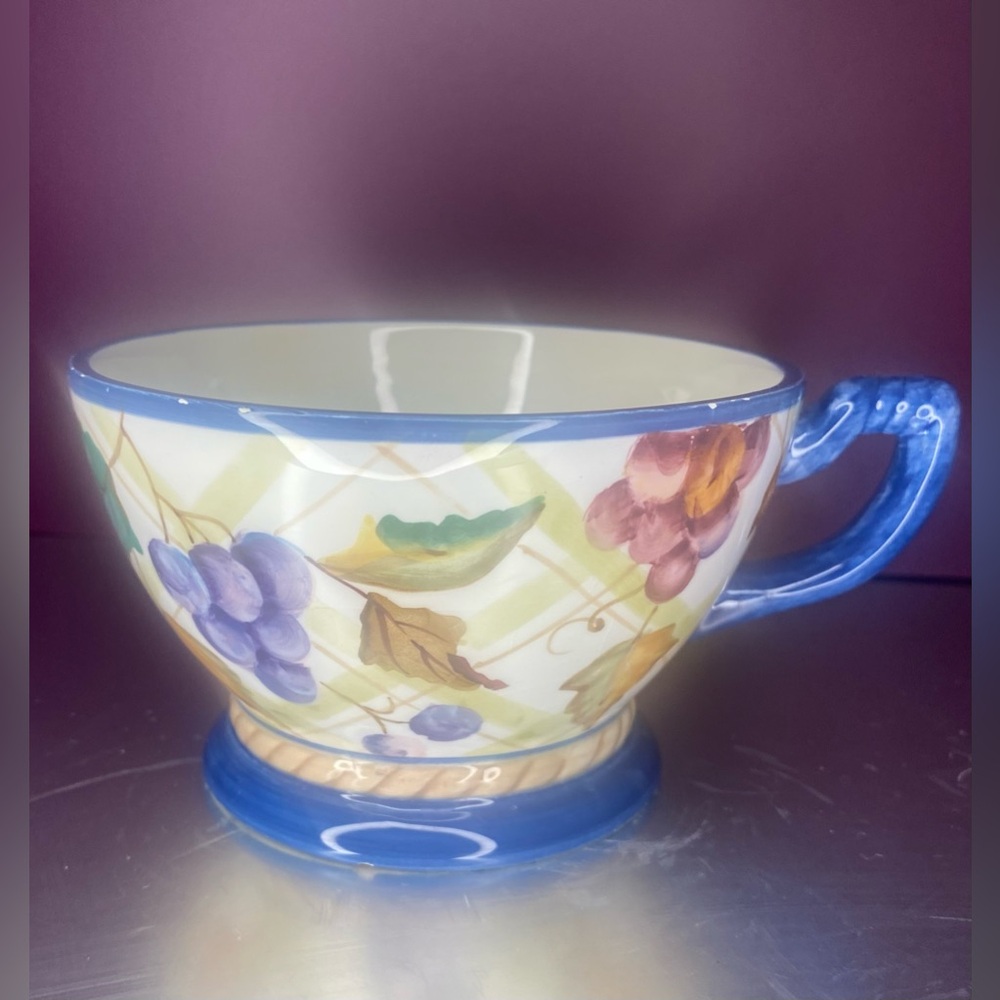 RARE & RETIRED Vintage 1990’s Barnes & Noble Café Grapevine Style Teacup